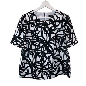 J Crew 365 Designed Short Sleeve Blouse Black White